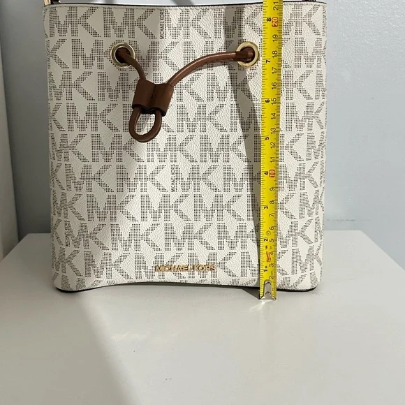 ❤️ Michael Kors bucket bag - Picture 6 of 7